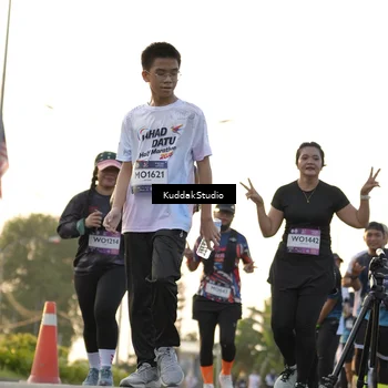 Runner Photo 7686873