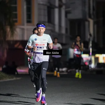 Runner Photo 7686876
