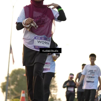 Runner Photo 7686877