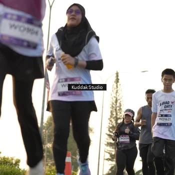 Runner Photo 7686880