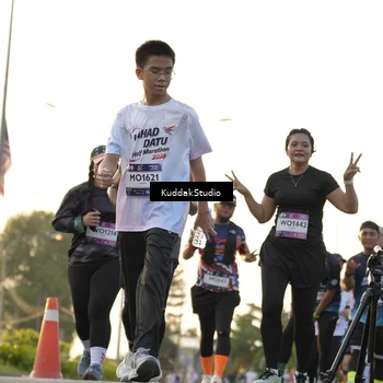 Runner Photo 7686885