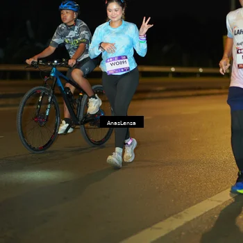 Runner Photo 7686886