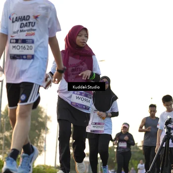 Runner Photo 7686889