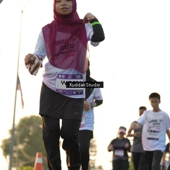 Runner Photo 7686891