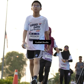 Runner Photo 7686896