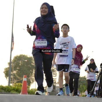 Runner Photo 7686898