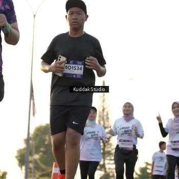 Runner Photo 7686952