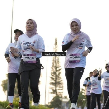 Runner Photo 7686953