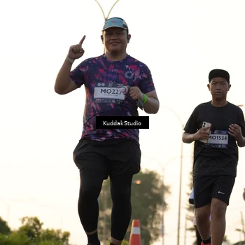 Runner Photo 7686957