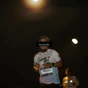 Runner Photo 7686968