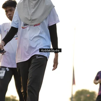 Runner Photo 7686972