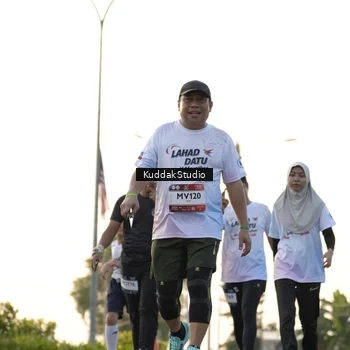 Runner Photo 7686984