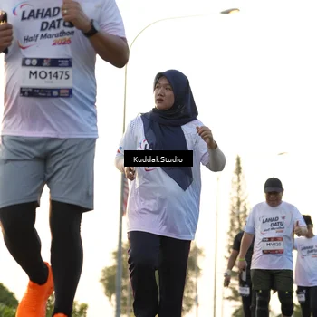 Runner Photo 7686988