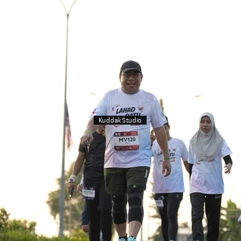 Runner Photo 7686990