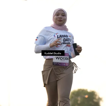 Runner Photo 7687001