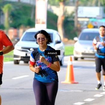 Runner Photo 7687010