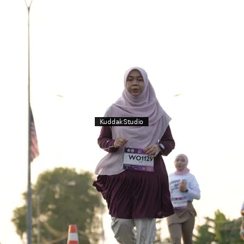 Runner Photo 7687014
