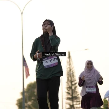 Runner Photo 7687018