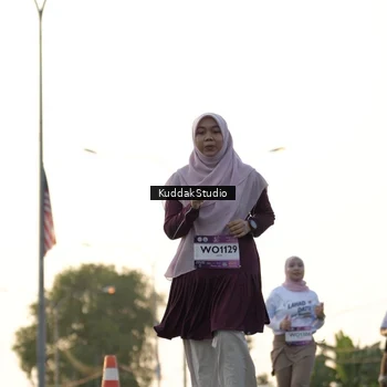 Runner Photo 7687021