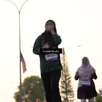 Runner Photo 7687024