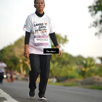 Runner Photo 7687044