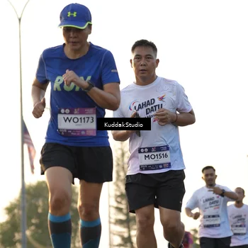 Runner Photo 7687048
