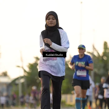 Runner Photo 7687061