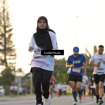 Runner Photo 7687062