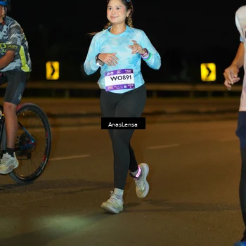 Runner Photo 7687063