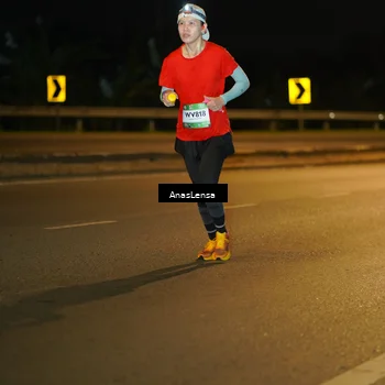Runner Photo 7687064