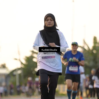 Runner Photo 7687069