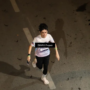 Runner Photo 7687077