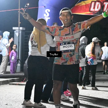 Runner Photo 7687094