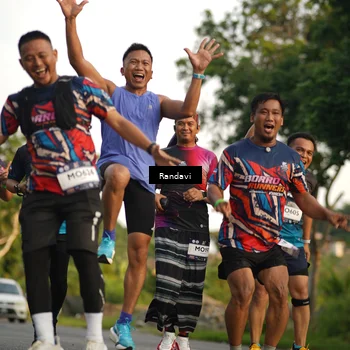 Runner Photo 7687097