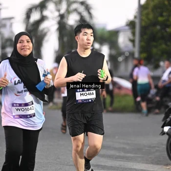 Runner Photo 7687104