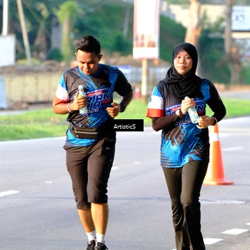 Runner Photo 7687105