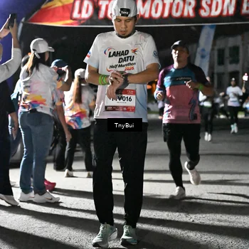 Runner Photo 7687150