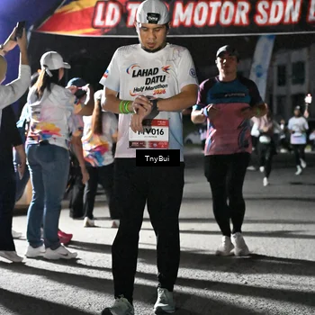 Runner Photo 7687161