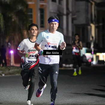 Runner Photo 7687164