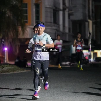 Runner Photo 7687193