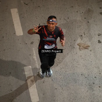 Runner Photo 7687208