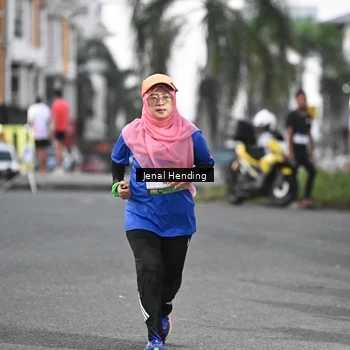 Runner Photo 7687244