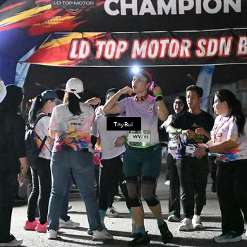 Runner Photo 7687245