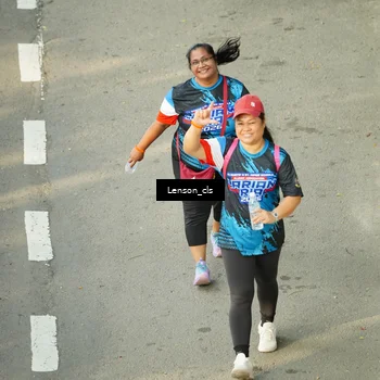 Runner Photo 7687249