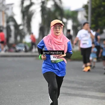 Runner Photo 7687252