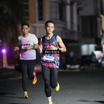 Runner Photo 7687256