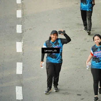 Runner Photo 7687273