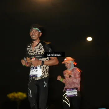 Runner Photo 7687283