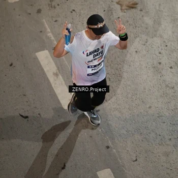 Runner Photo 7687288
