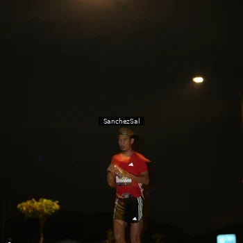 Runner Photo 7687295